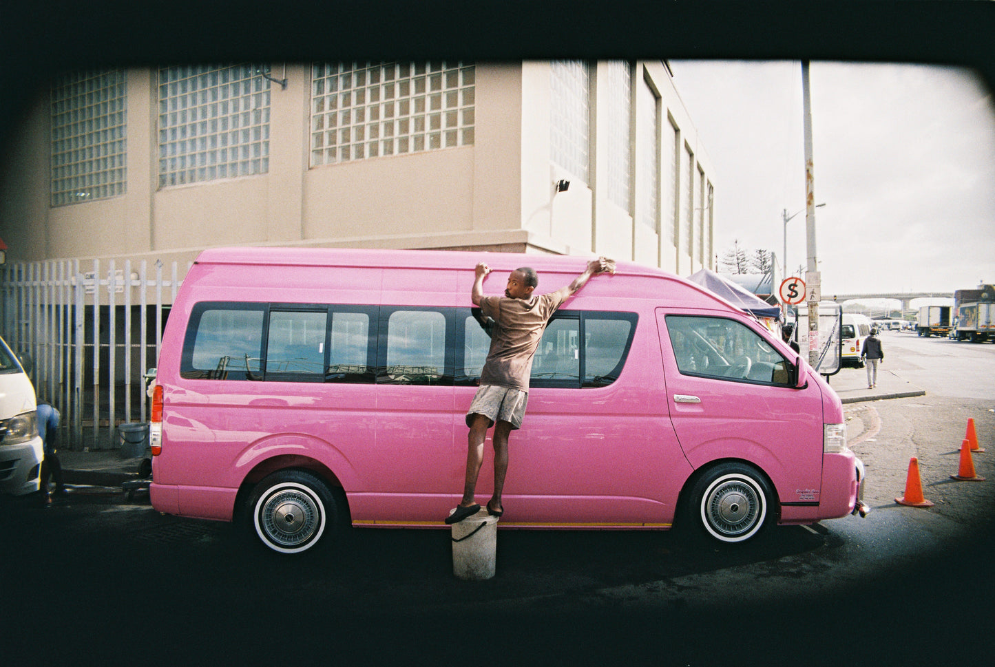 " Pink Taxi "